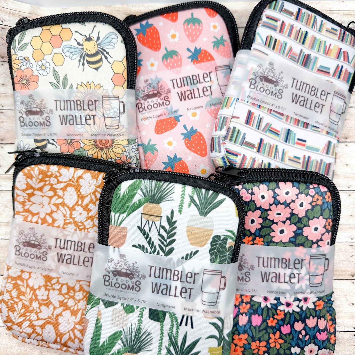 Tumbler Wallet Zipper Pouch | Strawberries & Daisies