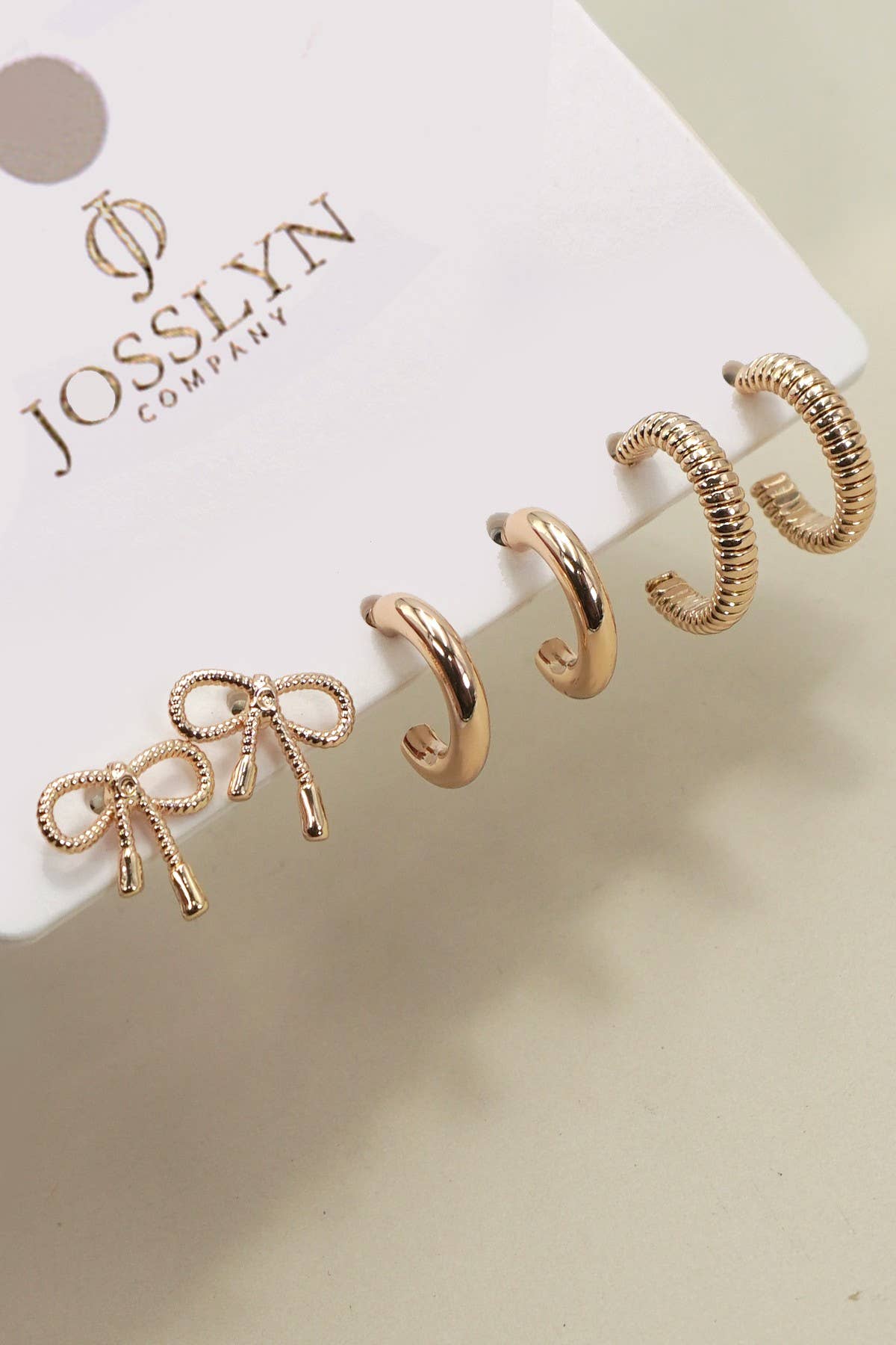 Mini Bow Huggie Hop Trio Earrings | Gold