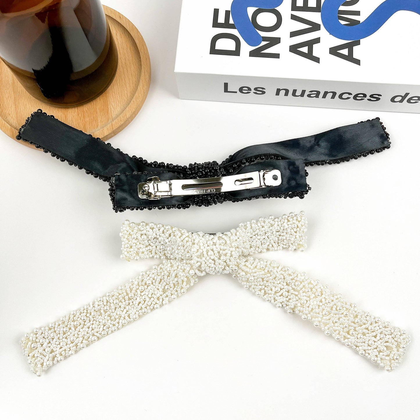 Pearl Bow Clip | Black