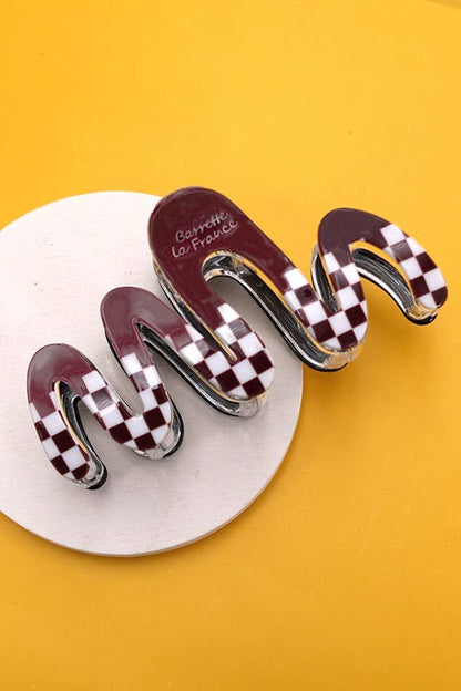 Jumbo Wavy Checkered Claw Clip | Brown