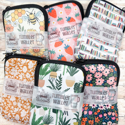 Tumbler Wallet Zipper Pouch | Strawberries & Daisies