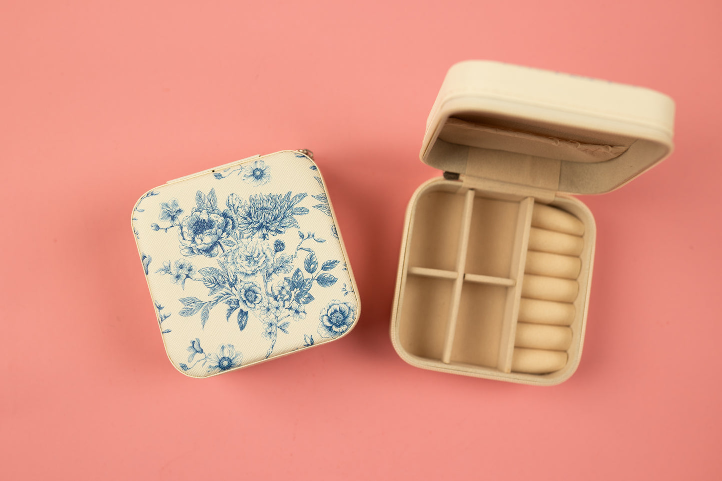 Blue Floral Travel Jewelry Organizer