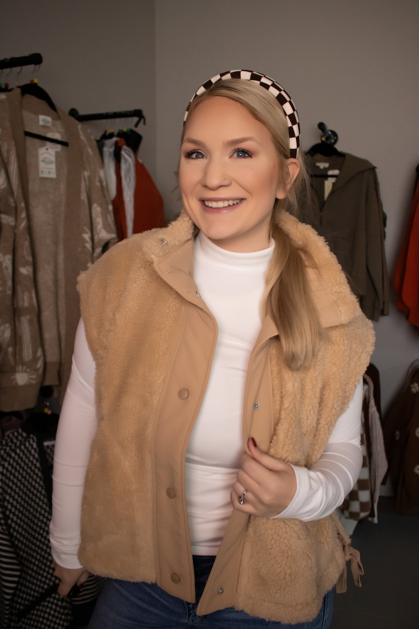 Cozy Sherpa Vest Jacket With Tie-Up Side