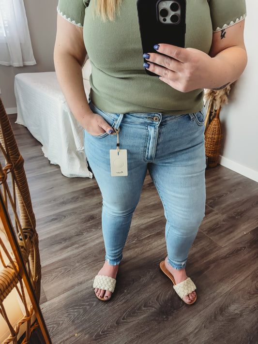 KanCan High Rise Crop Skinny Jean