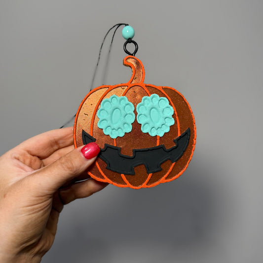 Turquoise Pumpkin | Leaves