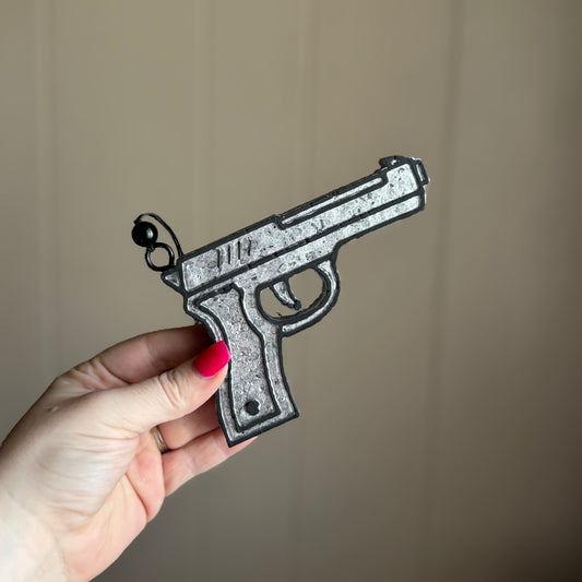 Hand Gun | Scent: Black Frost